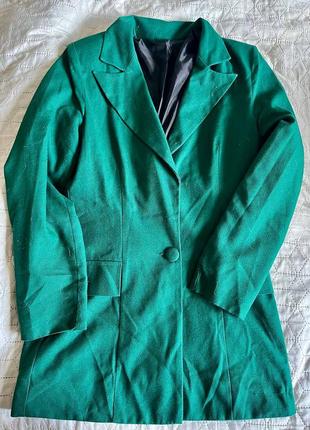 Пиджак льняной зеленый