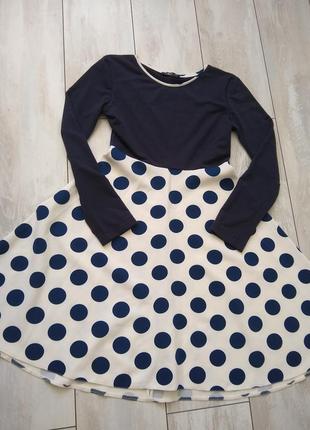 Сукня в горох в ретростилі