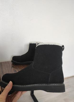 Зимові ботинки 39 жіночі замшеві чорні короткі сапоги сапожки черевики чоботи