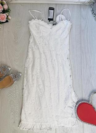 Біла сукня мереживна шикарна