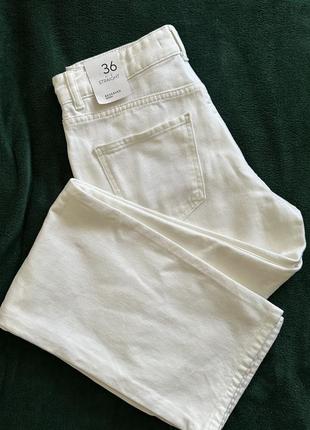 Белые джинсы reserved новые