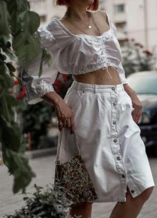 Класна спідниця міді на гудзиках