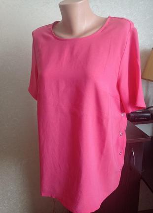 Стильная розовая футболка,блуза.