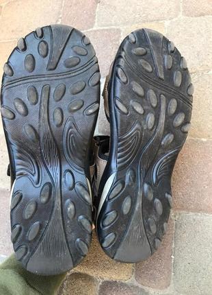 Чоловічі босоніжки