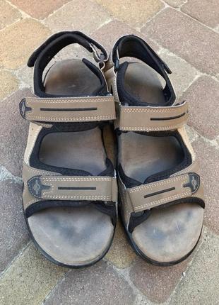 Чоловічі босоніжки