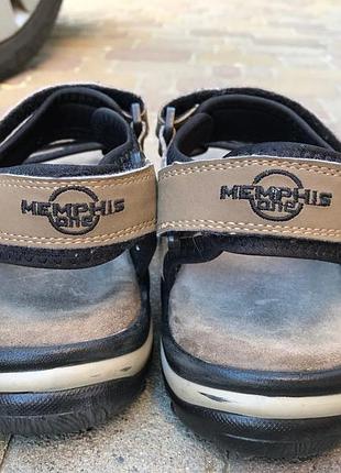 Чоловічі босоніжки