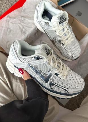 Стильные женские кроссовки nike zoom vomero 5 silver серебристые