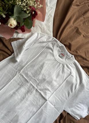 Белые футболочки