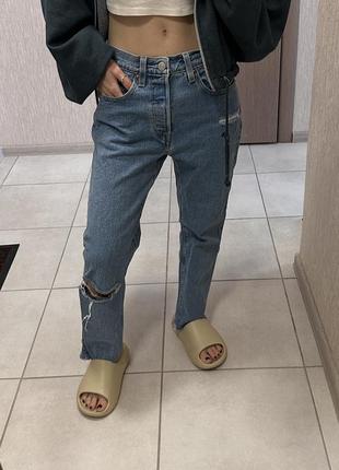 Трендовые джинсы левайс