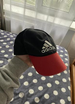 Adidas кепка