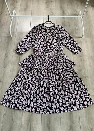 Граціозна сукня плаття міді в квіти розмір 48 50 плісіровка