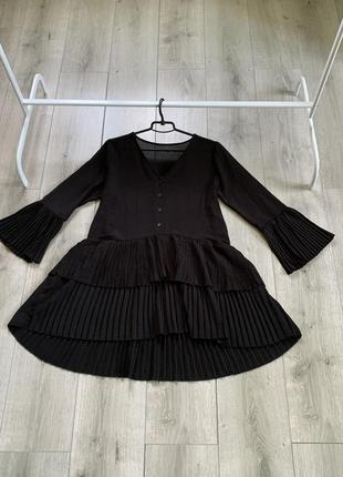 Розкішна блуза туніка ярусна чорного кольору розмір m l італія