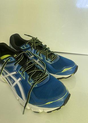 Кроссовки asics