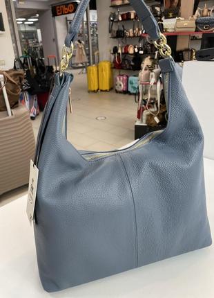 Мега стильная сумка голубого цвета из натуральной итальянской кожи