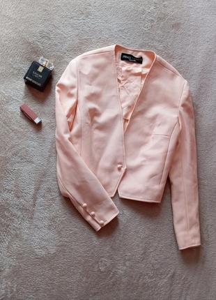 Классный трендовый стильный персиковый укороченный блейзер пиджак peggy french couture