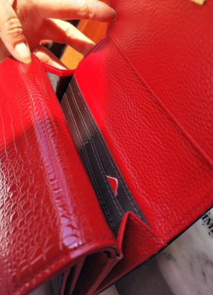 Кошелек (гаманець) шикарный красно-черный. кожа+лак.5 фото