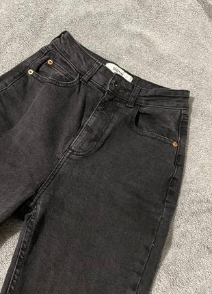 Прямые черные джинсы reserved xs