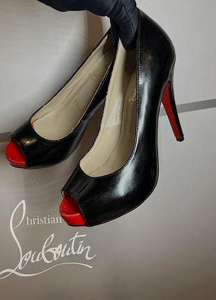 Оригинал туфли christian louboutin made in italy size 38 потолка 24 см