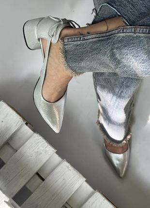 Ідеальні срібні лодочки