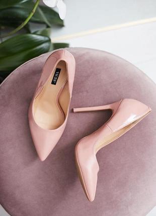 Жіночі туфлі човники рожеві
