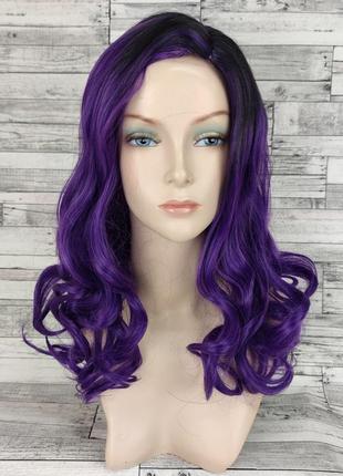 5614 парик с пробором боковым фиолетовый с темными корнями волнистый 50см