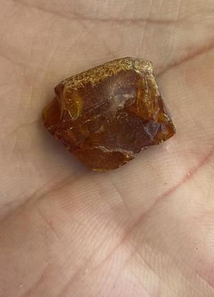 Янтарь необработанный камень  натуральный янтарь  19*12*8 мм