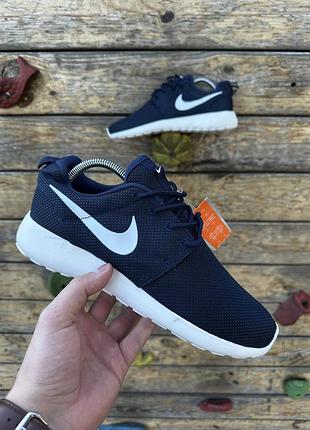 Кроссовки nike roshe run