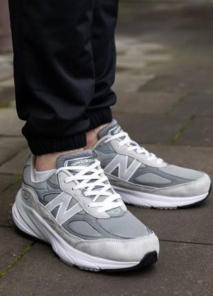 Чоловічі сірі кросівки new balance 990v6 grey white