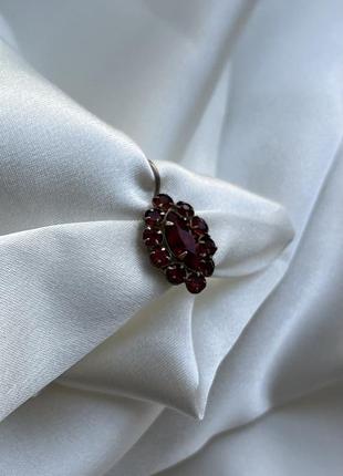 Одна сережка серьга одиночка позолота срібло 875 позолочена малинка зірка червоний камінь рубін