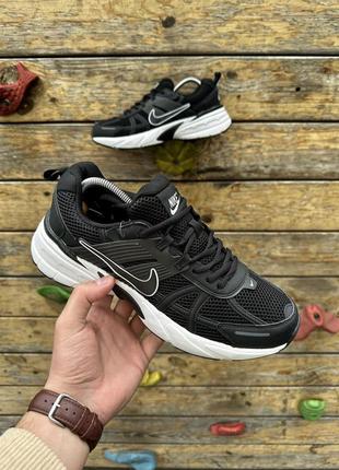 Кроссовки nike v2k run