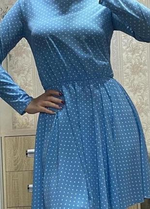 Милое платье голубого цвета в горох!
