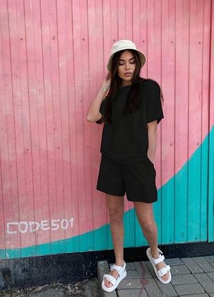 Зручний базовий оверсайз костюм жіночий комплект футболка і шорти літній