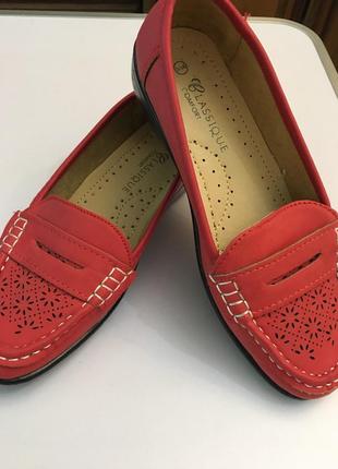 Продам женские туфли-мокасины бренда classique comfort р-р 36 новые