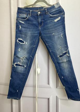 Рваные джинсы, с диркамм, потертые zara 36 размер