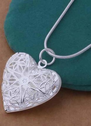 Жіночий кулон серце ажурне з ювелірного сплаву. підвіски прикраси на шию у формі серця медальйони підвіски