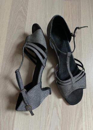 Туфлі для танців срібні золотисті босоніжки для латини - 39p