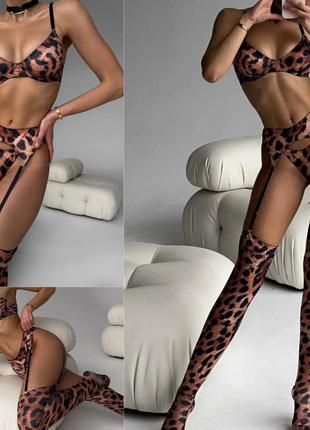 Жіночий сексуальний шовковий комплект білизни з гартерами з панчохами леопардовий з чокером еротичний коричневий