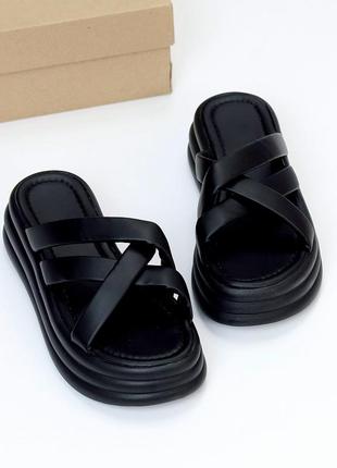 Черные шлепанцы7 фото