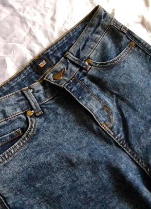 Джинси