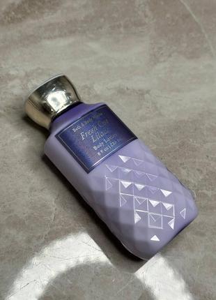 Парфюмированный лосьон bath &amp; body works fresh cut lilacs