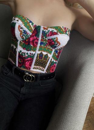 Украинский корсет, вышиванка