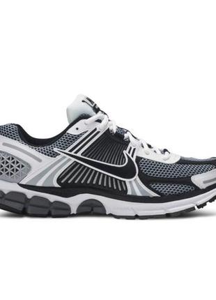 Nike zoom vomero 5 dark grey black white 40