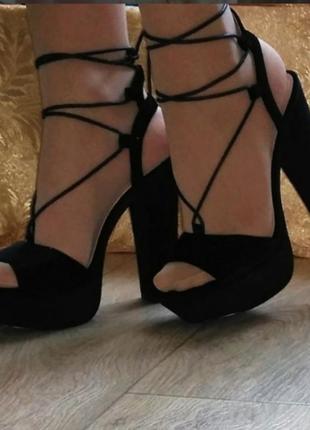Босоножки на шнуровке , каблук, размер 38