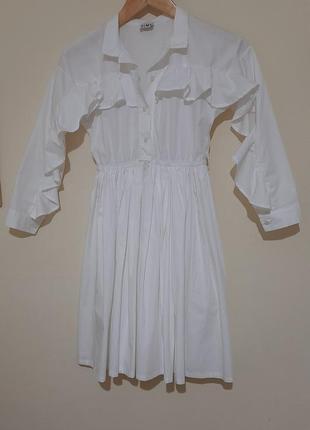 Сукня плаття нарядне біле.