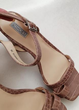 Сандалії босоніжки2 фото