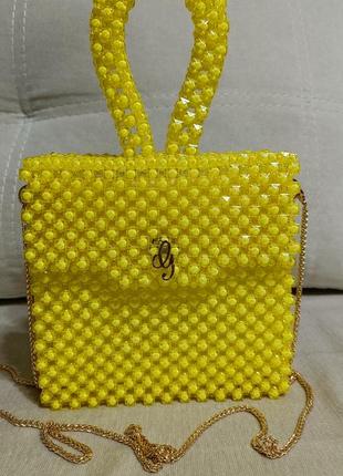 Модная, стильная жёлтая сумка из акриловых бусин