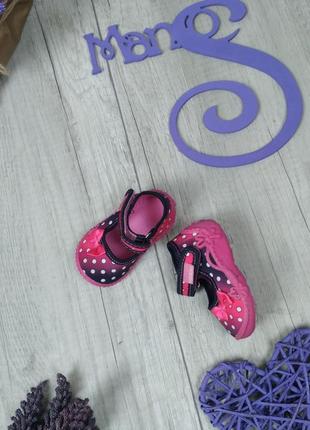 Тапочки туфлі для дівчинки viggami рожеві текстильні в горох розмір 18