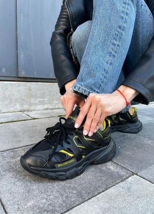 Жіночі кросівки balenciaga track black yellow