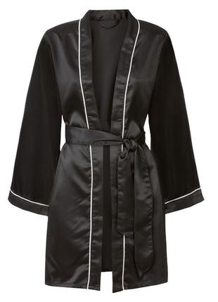 Жіночий сатиновий чорний халат esmara