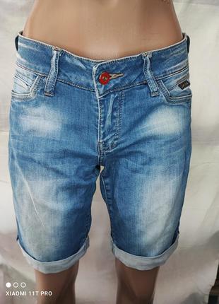 Шорты джинсовые